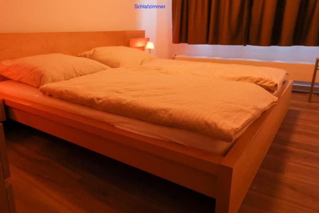 Freundliche Wohnung Mit Parkplatz Und Terrasse Neubrandenburg Luaran gambar