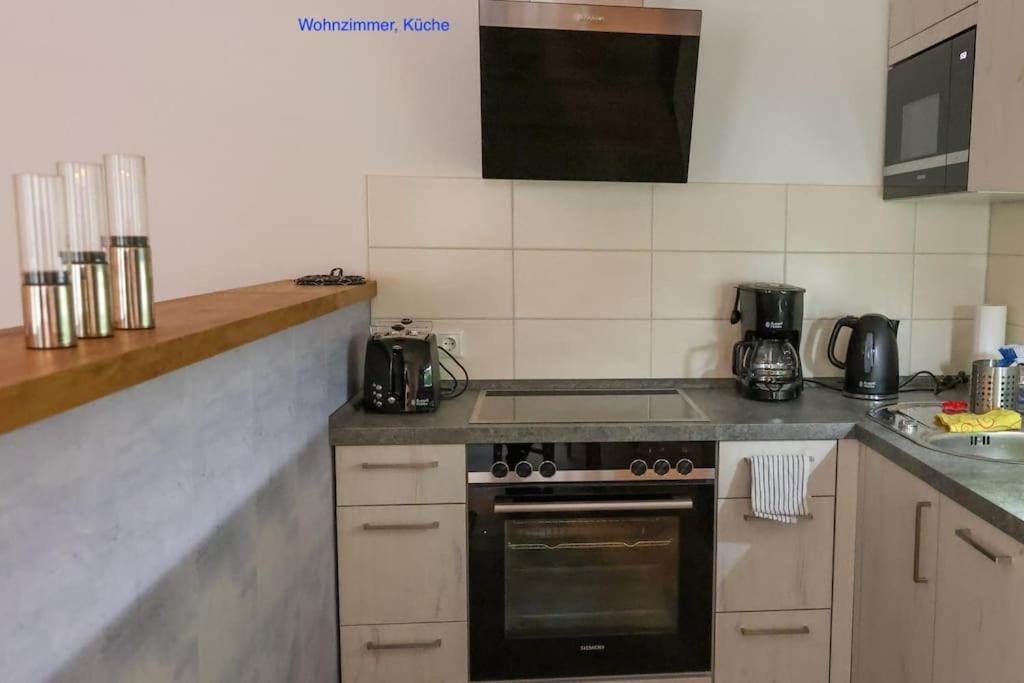 Freundliche Wohnung Mit Parkplatz Und Terrasse Neubrandenburg Luaran gambar